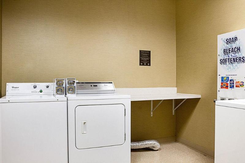 Motel 6 Minot, Nd المظهر الخارجي الصورة
